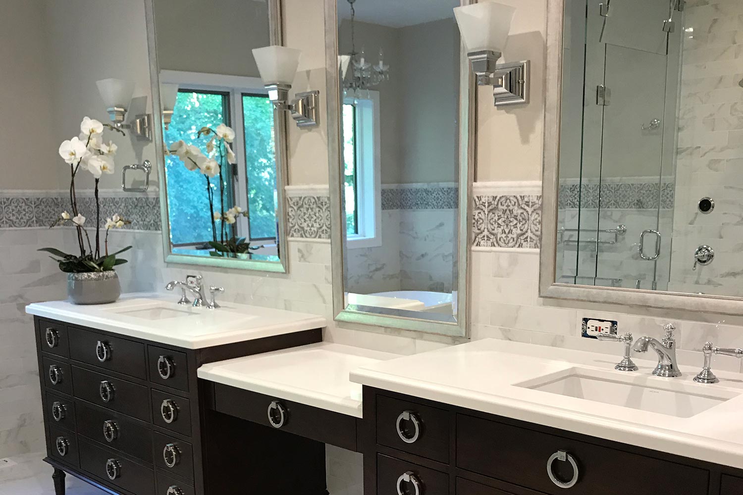 Stover Sales & Associates Design Center Bathroom